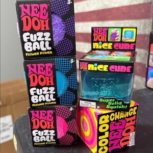 NeeDoh VIRAL STRESS RELIEF KIT 5 needohs + ONE SUPRISE NEEDOH
